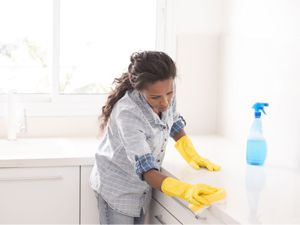 Công ty dịch vụ vệ sinh nhà sạch ( Chất lượng và Giá rẻ ) - Vệ Sinh Aplite